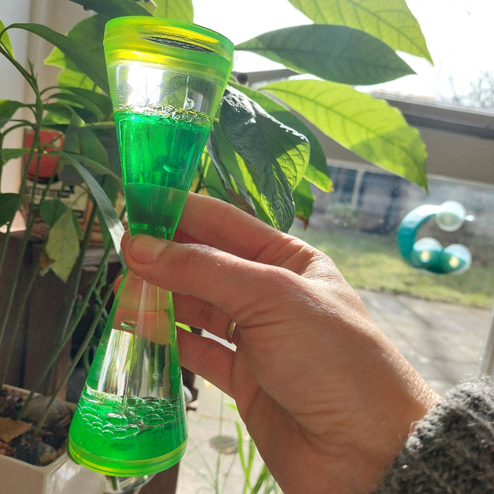 groene lava oli lamp, liquid laveloper, voor planten achtergrond, harmomische kleur