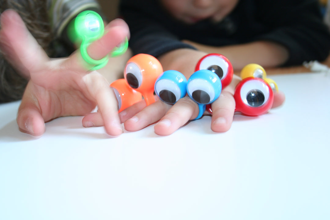 Toys42Hands Oobi vingerogen M