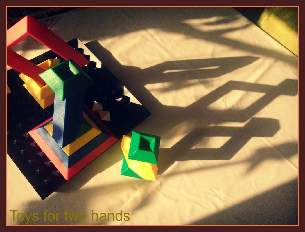 Toys42Hands Piramidenpuzzel met bodemplaat