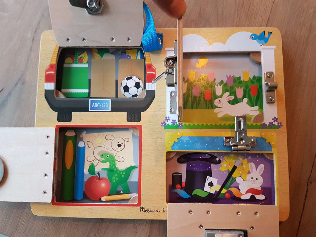 Melissa en Doug Slotenbord auto