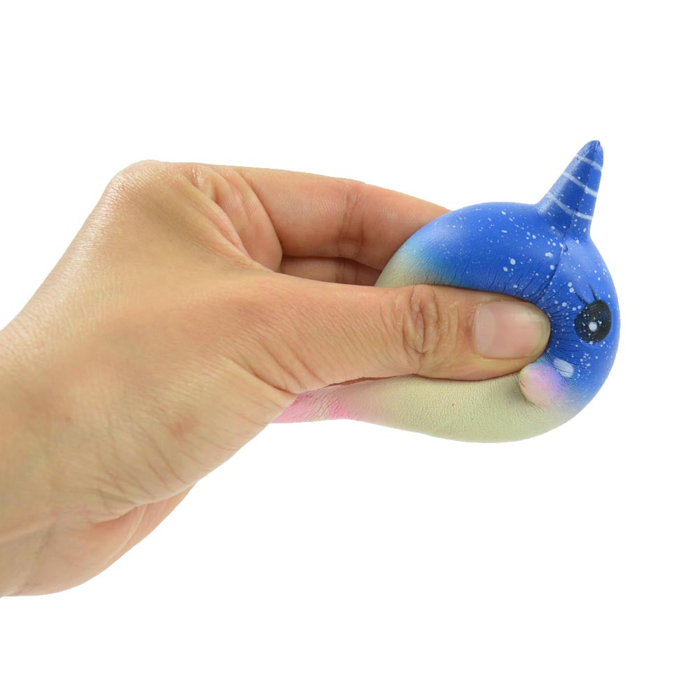 Toys42Hands Squishy narwal
